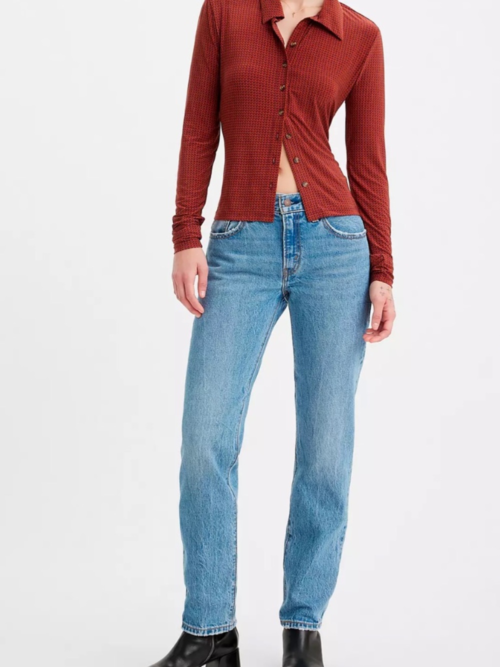 Levi’s Straight Middy Jean Size 29 Medium Wash